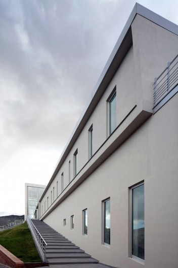 Cherubino Gambardella. Edifício Servizi, Camerino