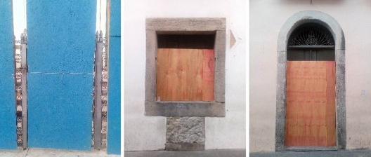 Grades, janelas e portas dos prédios do Centro Histórico de Salvador protegidas com tapumes