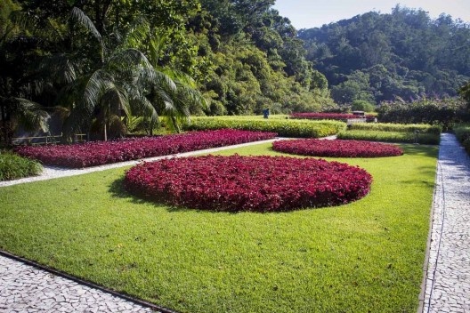 Companhia Hering-Matriz, Blumenau. Arquiteto Hans Broos. Perspectiva do terraço-jardim – paisagista Roberto Burle Marx
