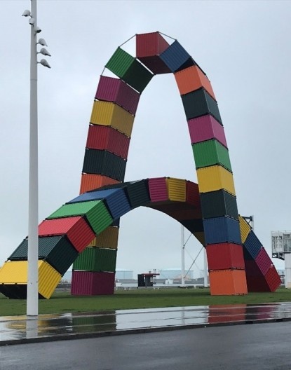 Instalação com containers no porto, Le Havre, França. Artista plástico Vincent Ganivet