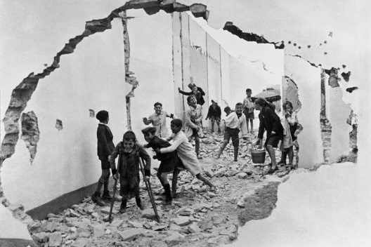 Crianças em Sevilha, 1933