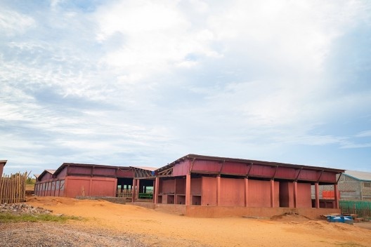 Refeitório e Centro de Nutrição, Campo da Paz, Madagascar, 2021. Arquitetos Dante Furlan, Bruno Milan, Lais Santos, Daniella Matavelli, Priscila Alexandre / Bernardes Arquitetura/Arquitetura Sem Fronteiras