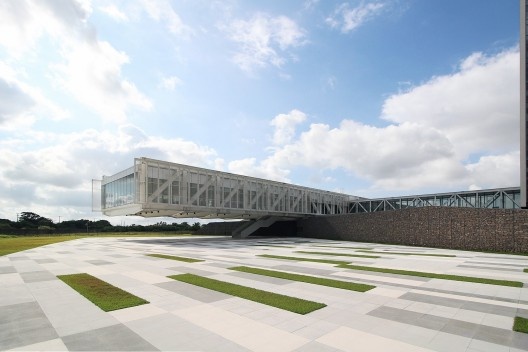 Fecomércio, Sesc e Senac do Rio Grande do Sul, Porto Alegre RS, 2020. Arquitetos Dario Corrêa Durce, Emerson Vidigal, Eron Costin, Fabio Henrique Faria e João Gabriel Rosa (autores) / Estúdio 41