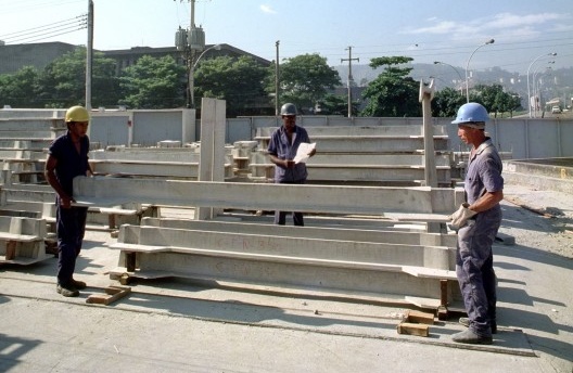 Fábrica de Escolas, componentes em argamassa armada para saneamento básico, Rio de Janeiro RJ. Arquiteto João Filgueiras Lima, Lelé