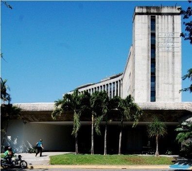 Edifício sede da FIEP/SESI/SENAI da cidade de Campina Grande - PB, construído entre 1978 e 1983 e projetado pelo arquiteto carioca Cydno Ribeiro da Silveira.