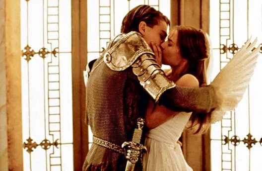 Cena de \"William Shakespeare’s Romeo and Juliet\", de Baz Luhrmann
