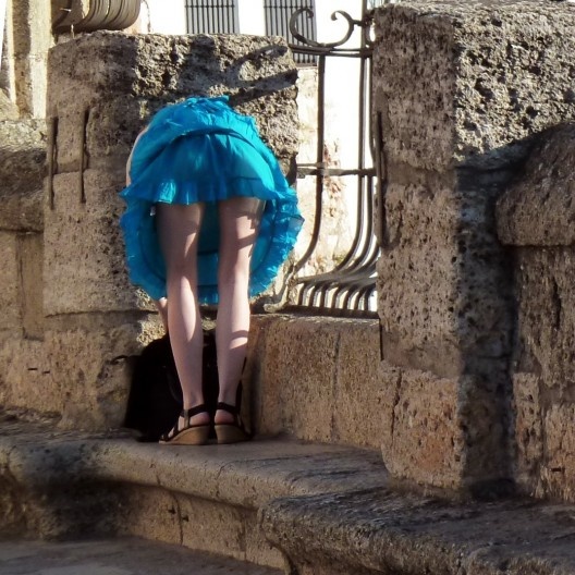 A esposa olha para a ponte, o marido olha para a ponte...