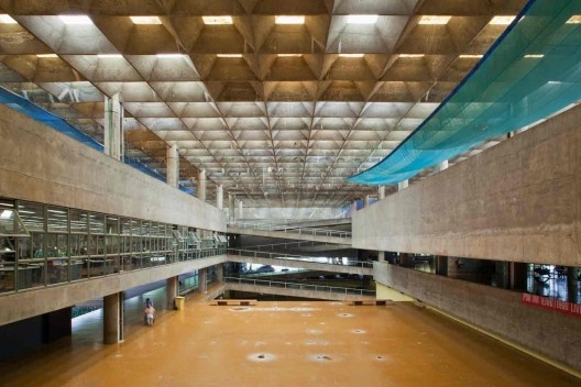 FAU-USP, rampas e átrio, 1961-1968