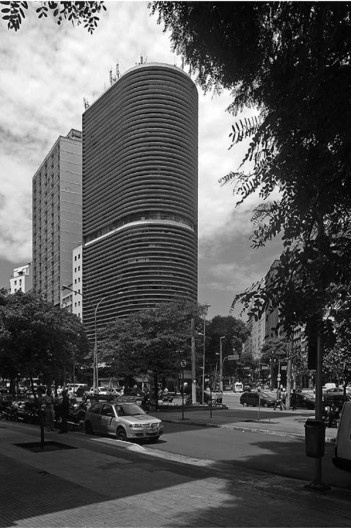 Edifício Montreal esquina Avenidas Cásper Líbero e Ipiranga, São Paulo