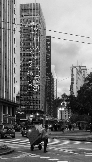 Edifício Wilton Paes de Almeida, São Paulo, 1968, arquiteto Roger Zmekhol