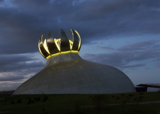 Hospital Sarah Rio de Janeiro, auditório com teto semiesférico aberto