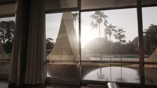 Cena do documentário “Democracia em vertigem”, direção de Petra Costa