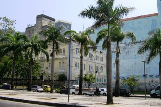 Bloco de salas de aulas da Escola de Música da UFRJ.