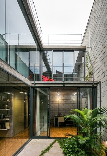 Casa Mipibu, São Paulo SP Brasil, 2015. Arquitetos Danilo Terra, Pedro Tuma e Fernanda Sakano (autores) / Terra e Tuma Arquitetos Associados