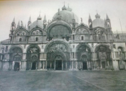 Bunney, J. W., oil painting in The Stones of Venice, vol. 2, Londres: George Allen, p. 82, 1904.