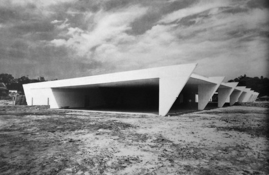 Ginásio de Itanhaém, 1959. Arquitetos Vilanova Artigas e Carlos Cascaldi
