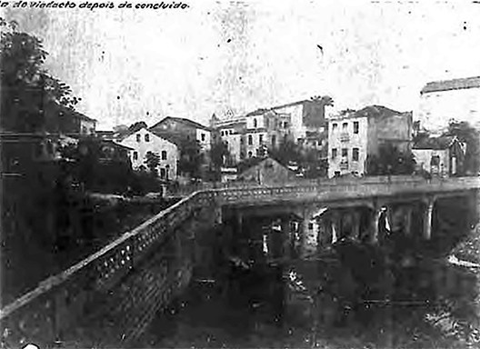 Viaduto já construído, foto publicada na mensagem do Governo Florentino Avidos, de 15 de junho de 1928, p. 462