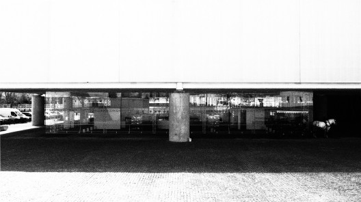 Museu dos Coches, entrada do pavilhão de exposições, Lisboa, Portugal, 2017. Arquiteto Paulo Mendes da Rocha