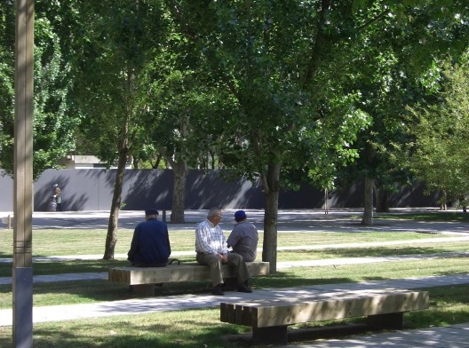 A arborização da Quinta das Conchas cria diversos ambientes propícios ao lazer contemplativo propiciando a interação social