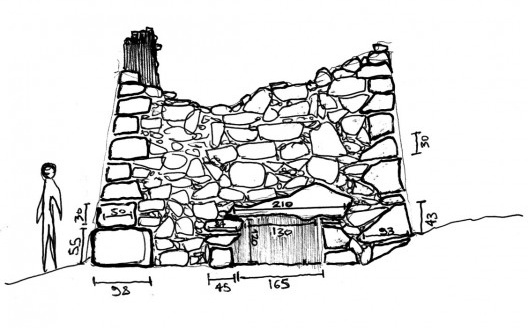 Elevação da fachada norte do moinho, onde se vê o vão por onde se fazia o escape da água