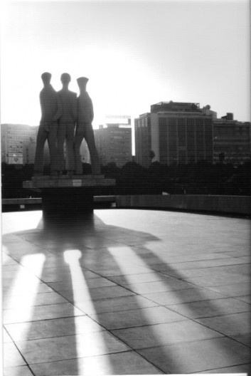 Alfredo Ceschiatti. Grupo escultórico no Monumento aos Mortos na Segunda Guerra Mundial