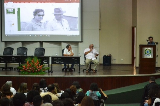 Conferência dos arquitetos Luiz Fernando Teixeira e Walfredo Antunes de Oliveira Filho na UFT Grupo de Pesquisa em Arquitetura Contemporânea – GPAC