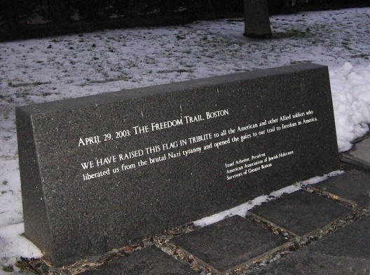 Placa da Trilha da Liberdade. Holocaust Memorial, Boston MA