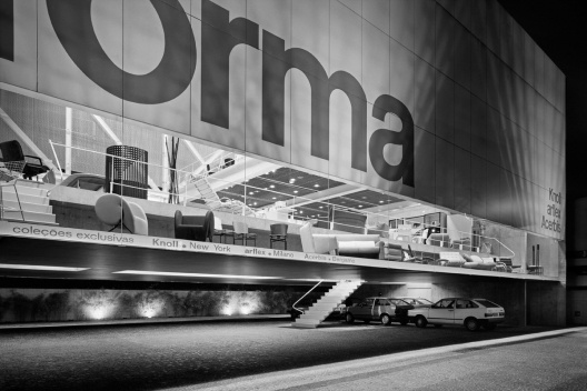 Loja Forma, São Paulo, 1987. Arquiteto Paulo Mendes da Rocha