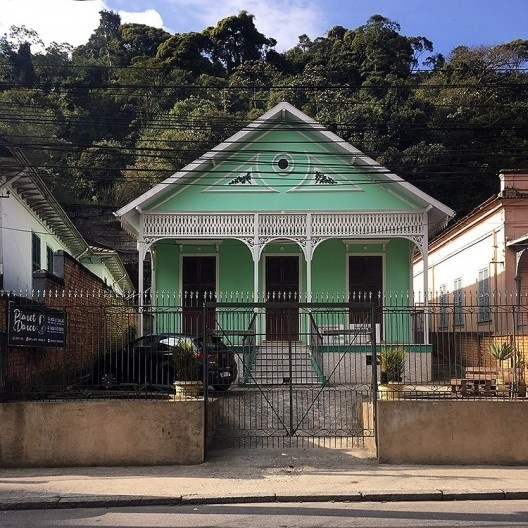 Chalé romântico na rua Visconde de Souza Franco, n. 111