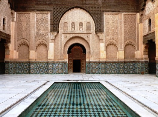 Madraçal de Ben Youssef: pátio interno com a piscina para as abluções