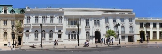 Mansões Ecléticas remanescentes no Conjunto da Universidade Diego Portales, Santiago do Chile