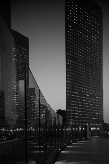 Edifício Dentsu, Tóquio, Japão. Arquiteto Jean Nouvel