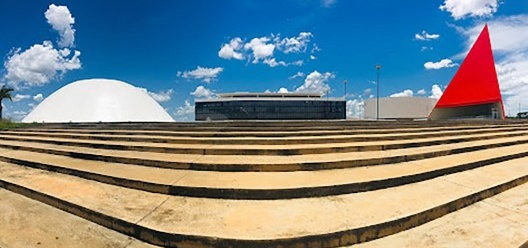 Panorâmica do Centro Cultural Oscar Niemeyer, em Goiânia