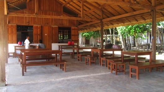 Centro Experimental Floresta Ativa - CEFA, refeitório, RESEX Tapajó-Arapiuns PA. Arquiteta Cristina Xavier