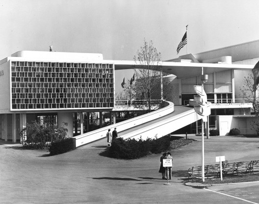 Pavilhão do Brasil na Feira Mundial de Nova York, 1939, arquitetos Oscar Niemeyer e Lúcio Costa