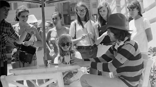 Mick Jagger e Marianne Faithfull em sua viagem ao Brasil em 1969