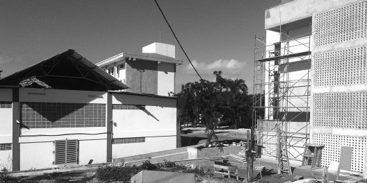 Campus da Universidade Federal do Rio Grande do Norte — UFRN, edifício da graduação (esquerda) e da pós-graduação (direita) do curso de Arquitetura, Natal RN Brasil, 2019