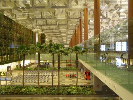 A cortina verde no Aeroporto Changi, de Cingapura
