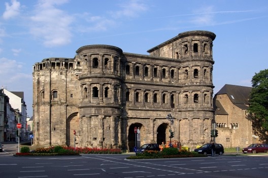 Porta Nigra, in Trier (Germany), whose north side was partially deconstructed in the Middle Age for the reuse of iron and lead braces