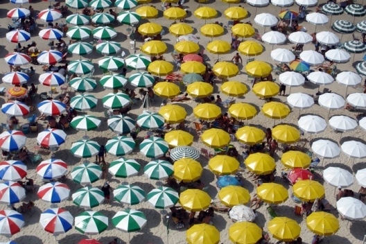 Praia das Pitangueiras em Guarujá SP, fevereiro de 2007