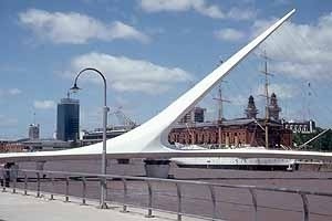 Ponte em Puerto Madero, Buenos Aires. Arquiteto Santiago Calatrava