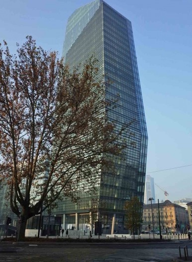 Piazza Lina Bo Bardi, Varesine, Milão. Kohn Pedersen Fox Associates