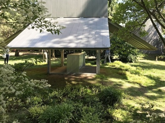 Capela de Sean Godsell, módulo fechado