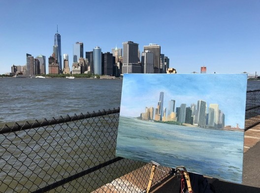 Vista para Manhattan com exposição de quadro de artista não identificado