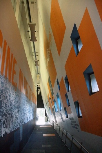 Museo Casa de la Memória, vista interna do museu, Medellín, Colômbia. Arquiteto Juan David Botero