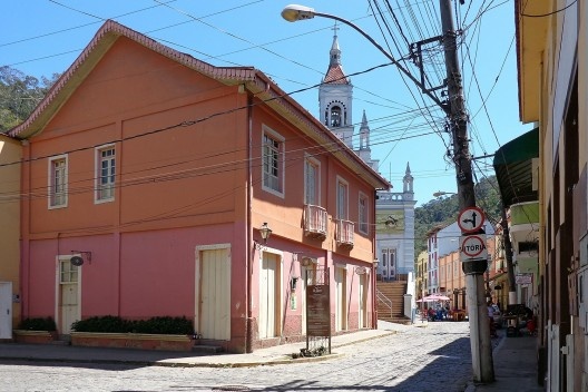 Casario histórico na Rua Coronel Bonfim Junior. Santa Teresa, ES, setembro, 2015