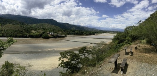 Ponte do Ocidente sobre o rio Cauca