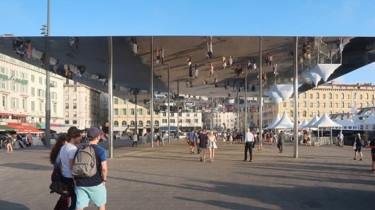 L’Ombrière, em Marselha, França