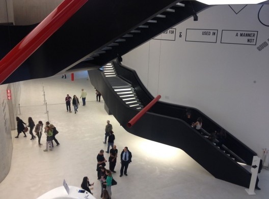 MAXXI – Museu de Arte do Século XXI, Roma, Itália, 1998-2009. Arquiteta Zaha Hadid