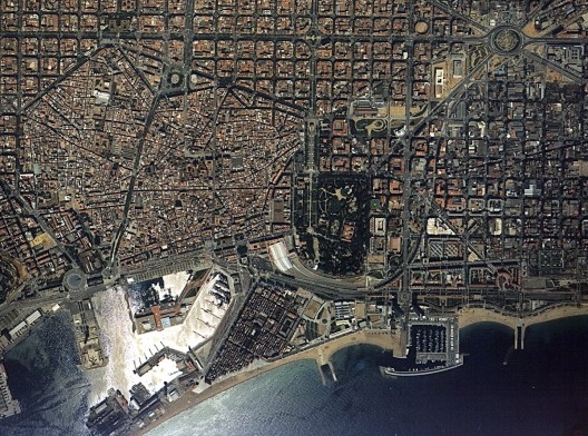 O bairro de Poble Nou em 1992 após os Jogos Olímpicos de Barcelona